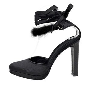 Gucci Tom Ford 2004 Runway Velvet Mink Ankle Tie Heels US 6.5 Y2K